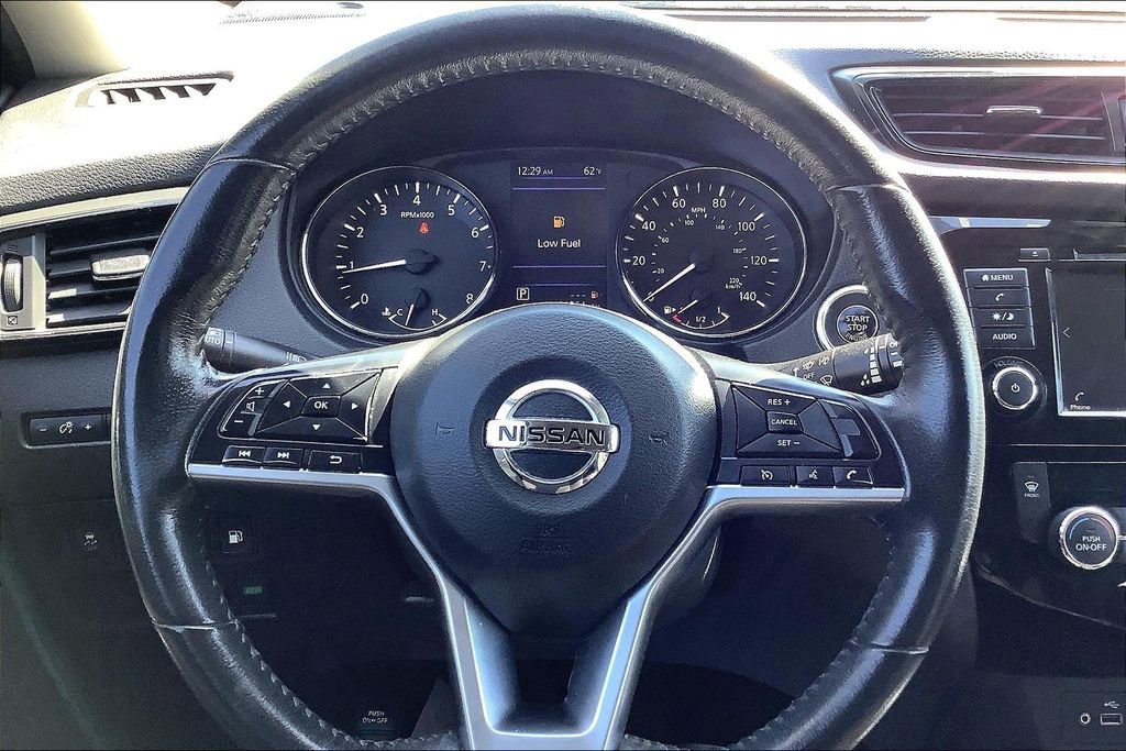 Used 2020 Nissan Rogue SV AWD/4WD image 5