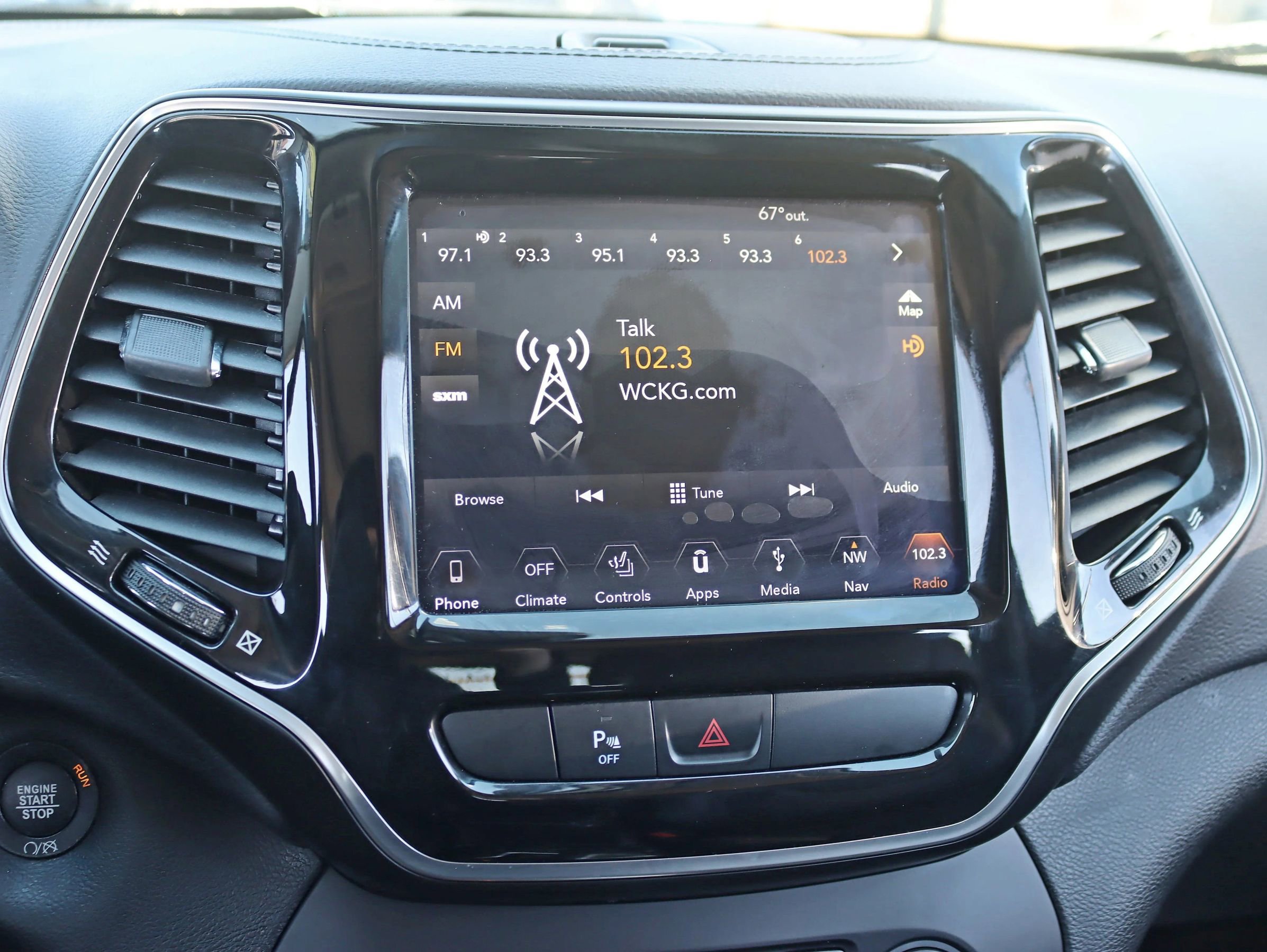 Used 2019 Jeep Cherokee Limited image 21