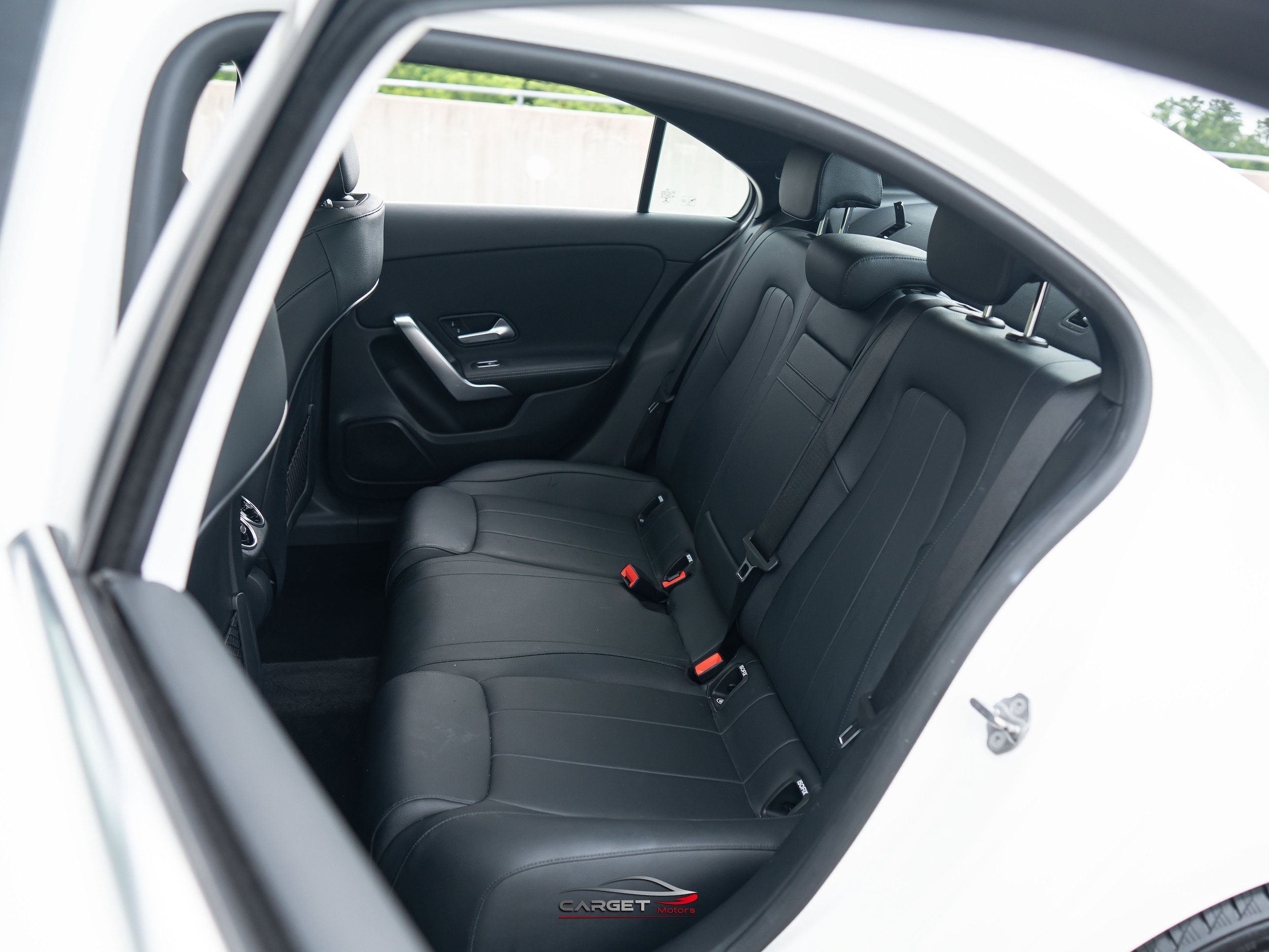 Used 2022 Mercedes-Benz A 220 4MATIC w/ Premium Package Lite image 17
