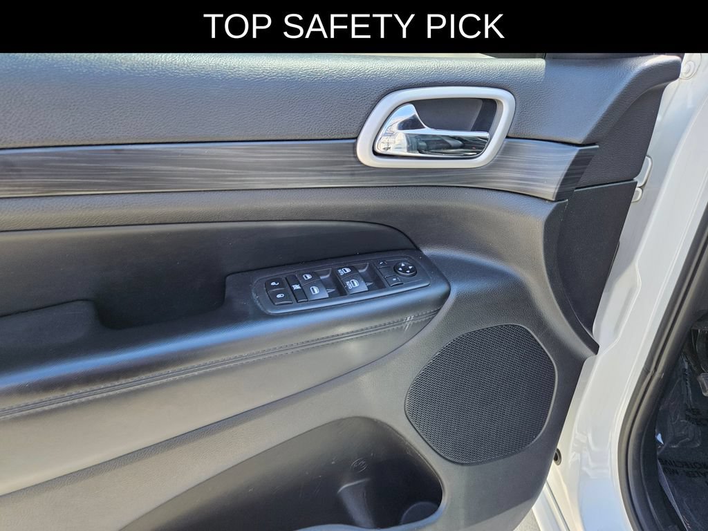 Used 2020 Jeep Grand Cherokee Altitude AWD/4WD image 22