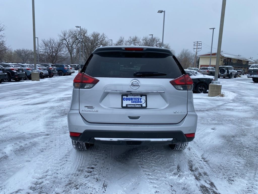 Used 2019 Nissan Rogue SV image 6