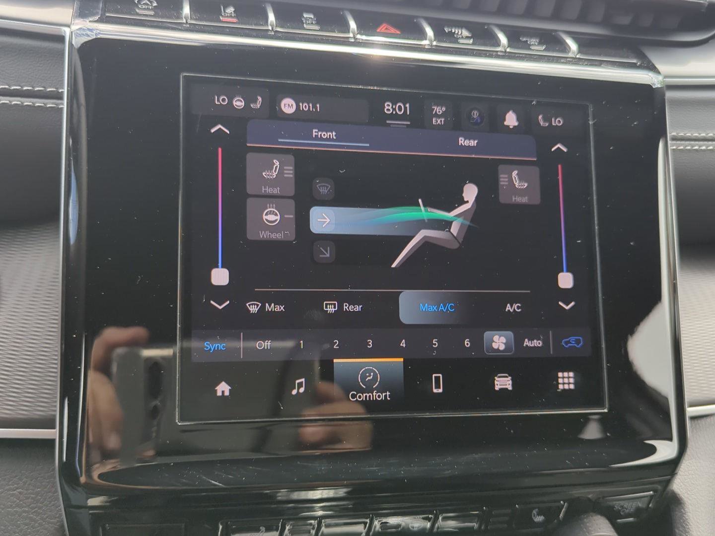 New 2025 Jeep Grand Cherokee L Altitude image 23