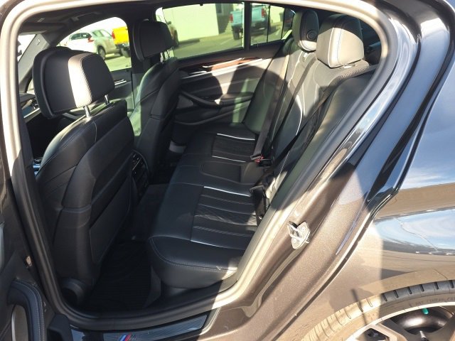 Used 2020 BMW M550i xDrive w/ Executive Package image 9