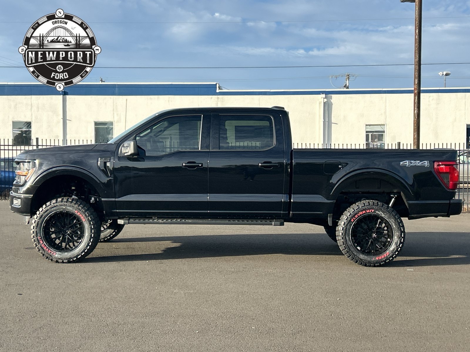 New 2026 Ford F150 XLT w/ XLT Black Appearance Package AWD/4WD image 5