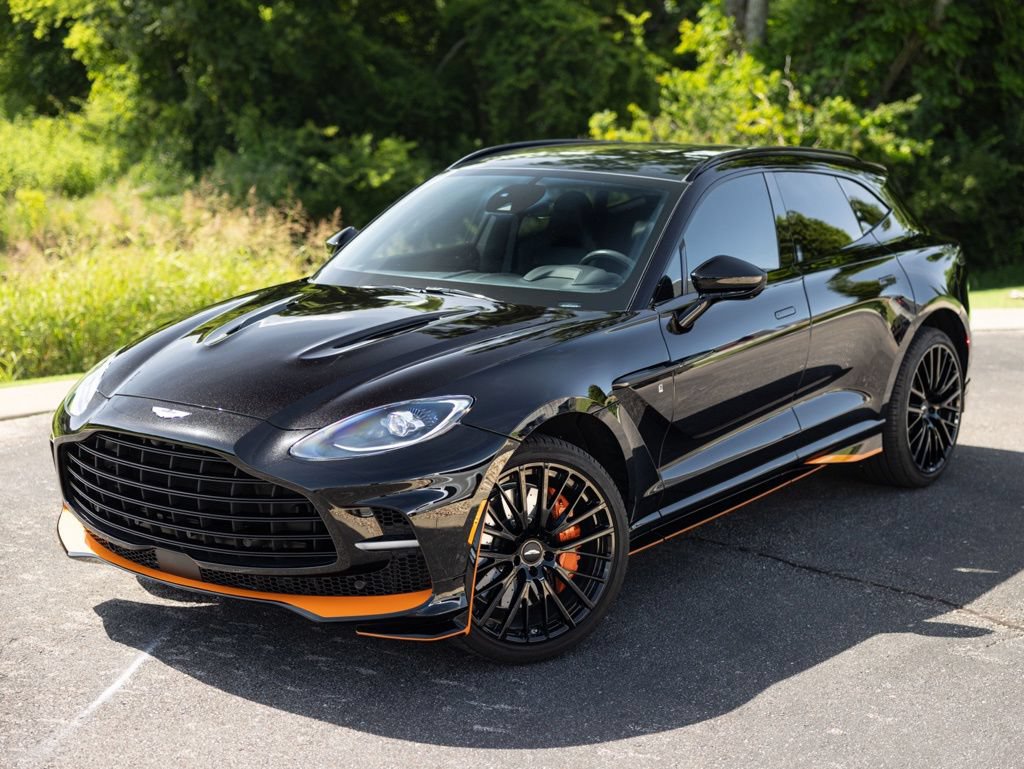 Used 2024 Aston Martin DBX 707 AWD/4WD image 2