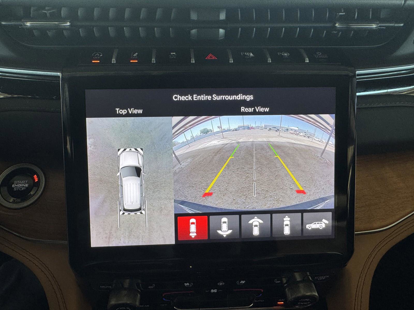 Used 2024 Jeep Grand Cherokee Summit image 15