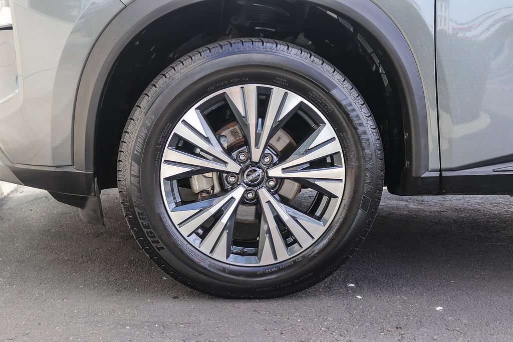 Used 2023 Nissan Rogue SV FWD image 10