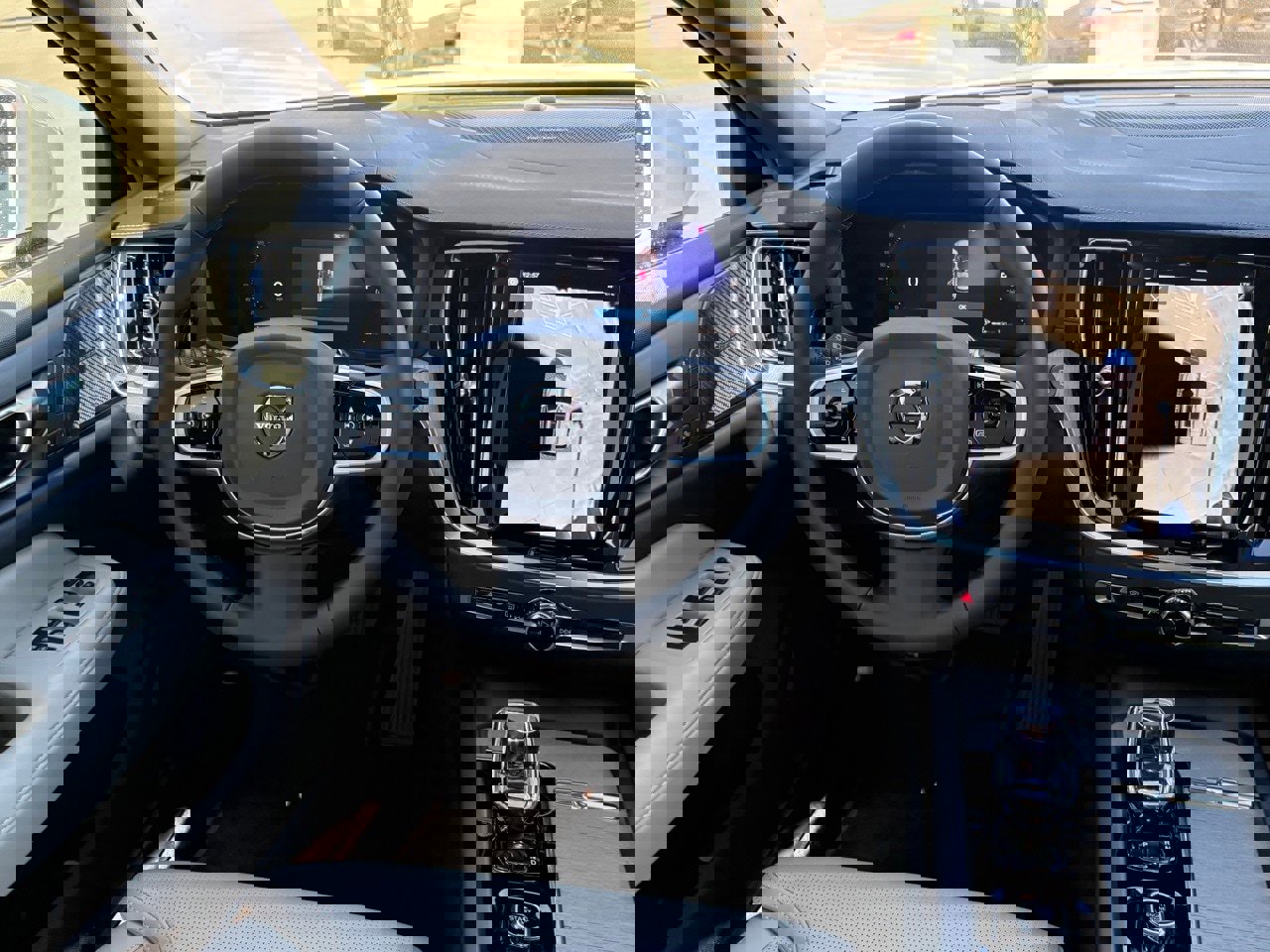 New 2026 Volvo V60 B5 Cross Country Ultra w/ Protection Package Premier image 12