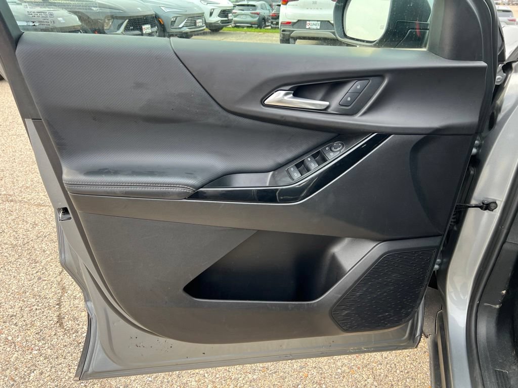 Used 2025 Chevrolet Equinox LT AWD/4WD image 15
