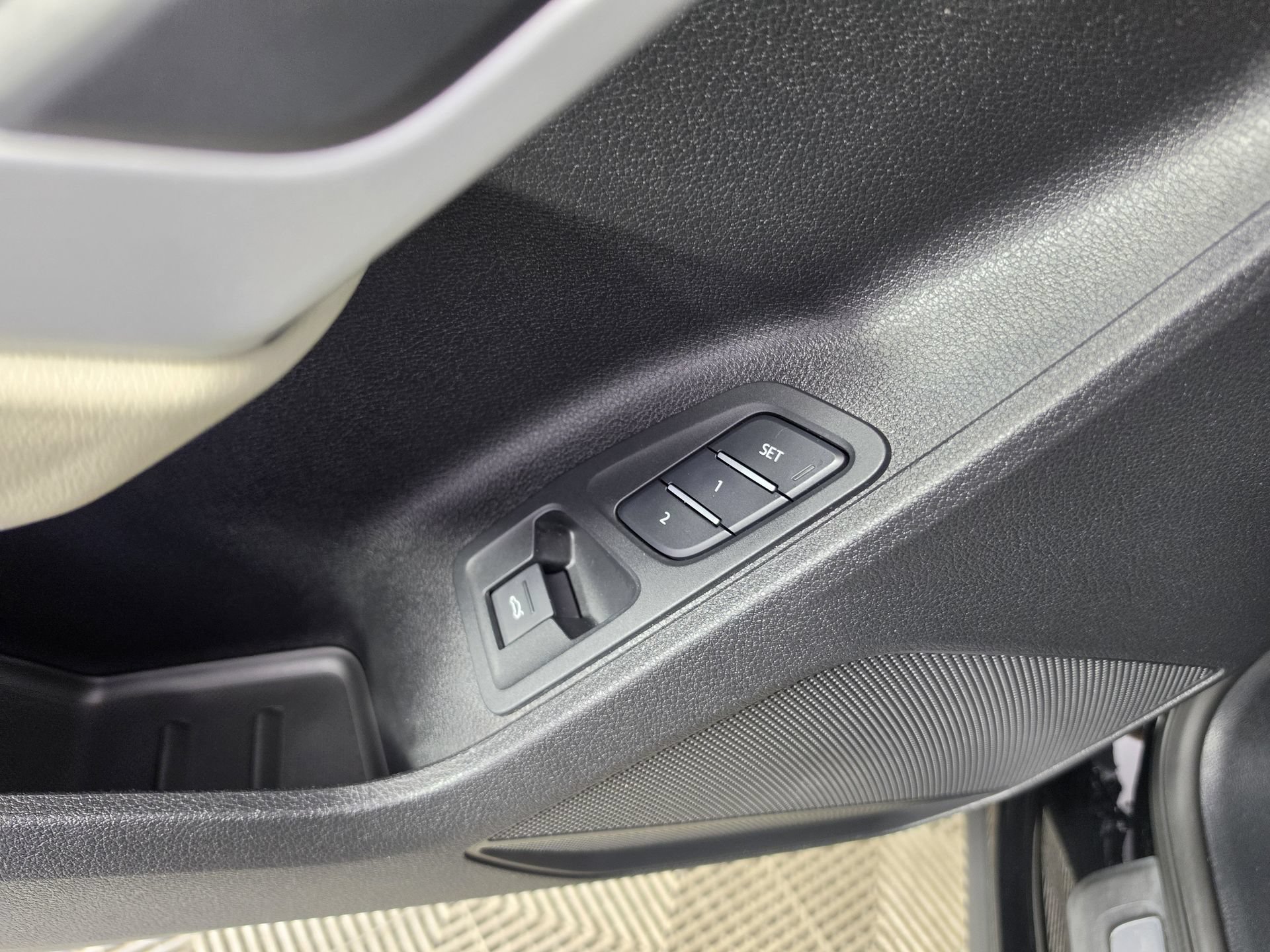 Certified 2024 Audi Q3 2.0T Premium Plus AWD/4WD image 9