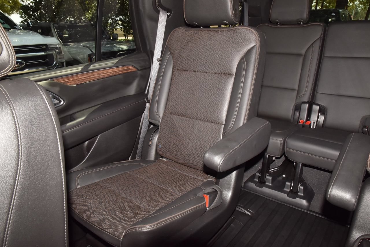 Used 2021 Chevrolet Tahoe High Country w/ Premium Package AWD/4WD image 20