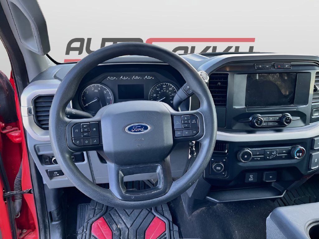 Used 2021 Ford F150 XLT AWD/4WD image 11