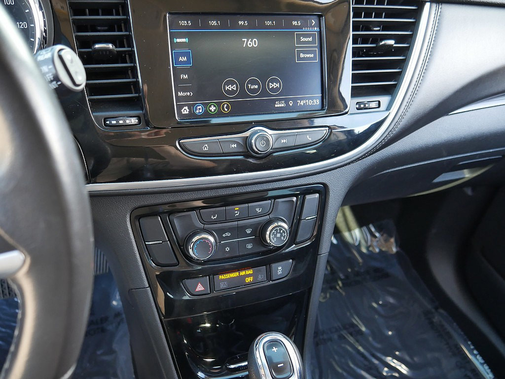 Used 2021 Buick Encore Preferred AWD/4WD image 32