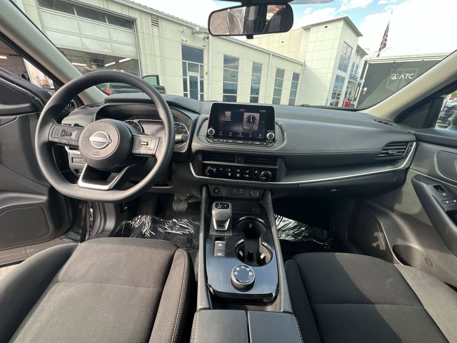 Used 2024 Nissan Rogue S image 22