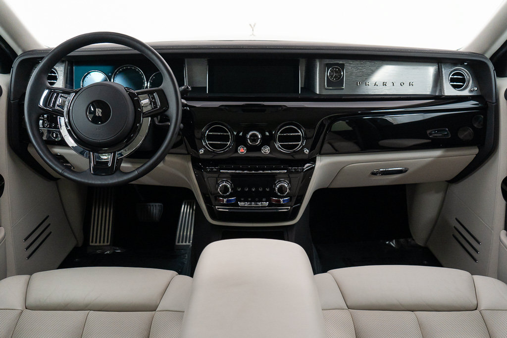 Certified 2018 Rolls-Royce Phantom Sedan RWD image 34