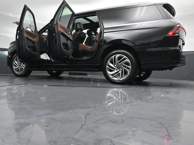 Certified 2025 Lincoln Navigator L Reserve AWD/4WD image 58