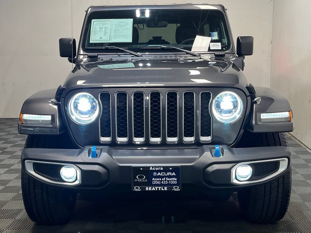 Used 2023 Jeep Wrangler Unlimited Sahara AWD/4WD image 2