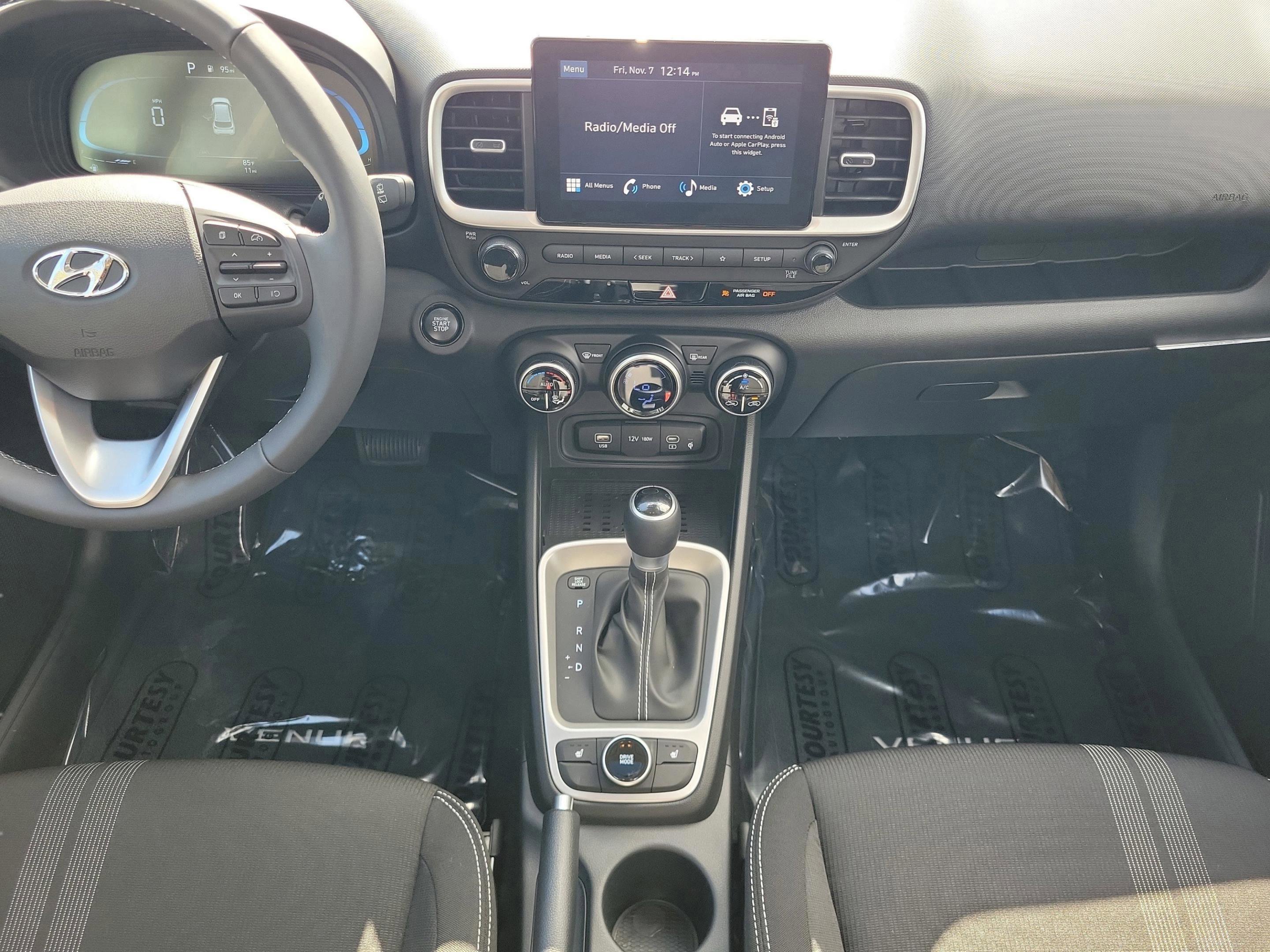 New 2026 Hyundai Venue SEL image 24