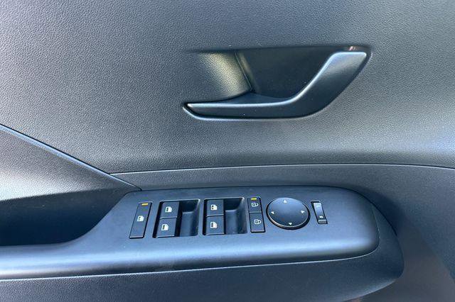 Certified 2026 Hyundai Kona SE image 11