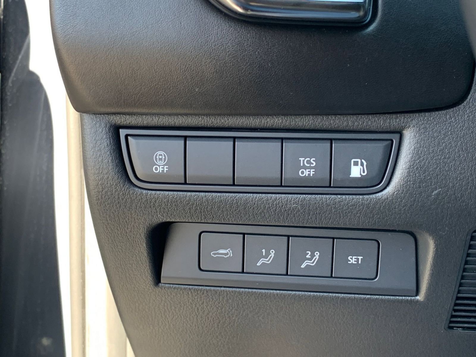 Used 2025 MAZDA CX-50 2.5 Hybrid w/ Premium Plus Pkg image 23