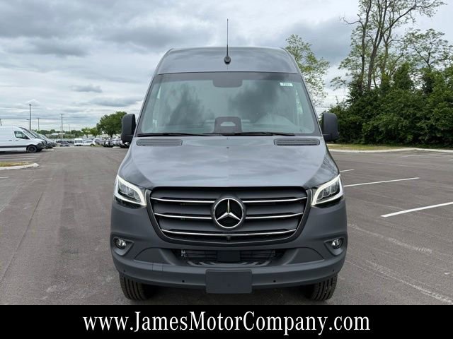 New 2026 Mercedes-Benz Sprinter 2500 image 2