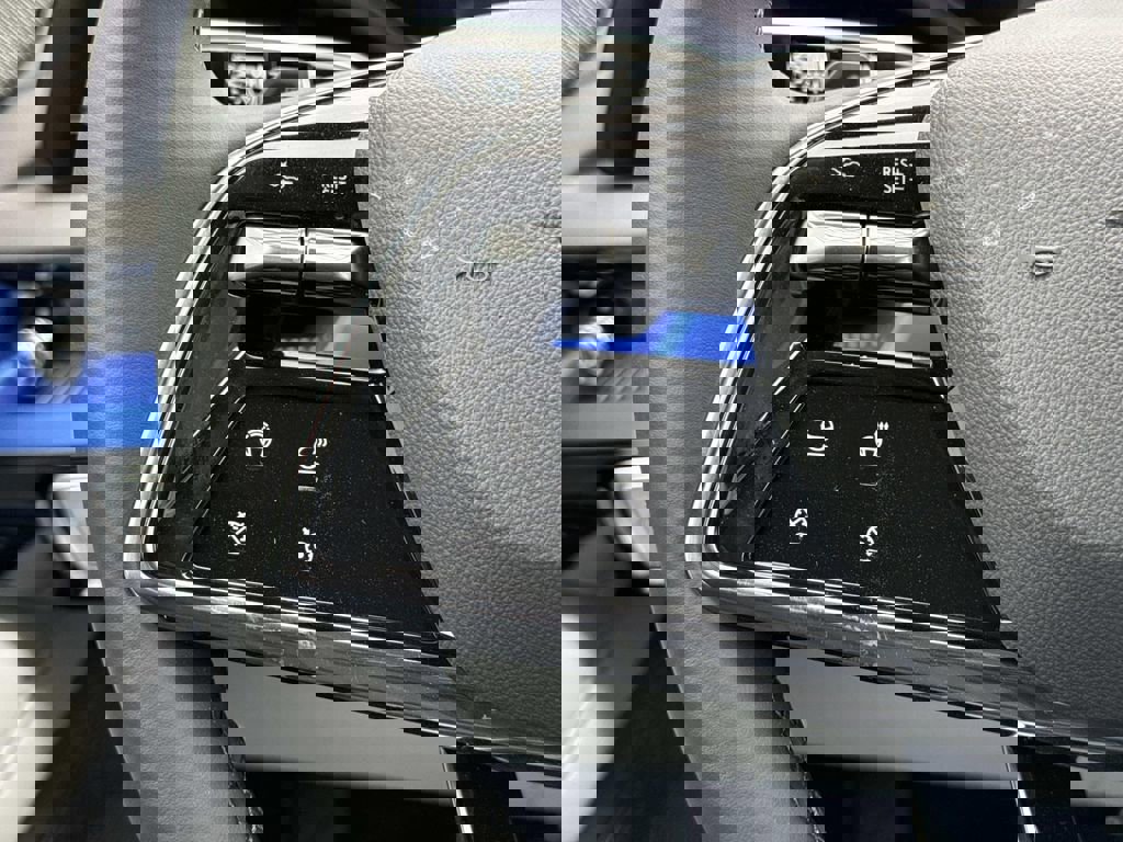 New 2026 Cadillac Optiq Luxury 1 w/ LPO, Floor Liner Package AWD/4WD image 15