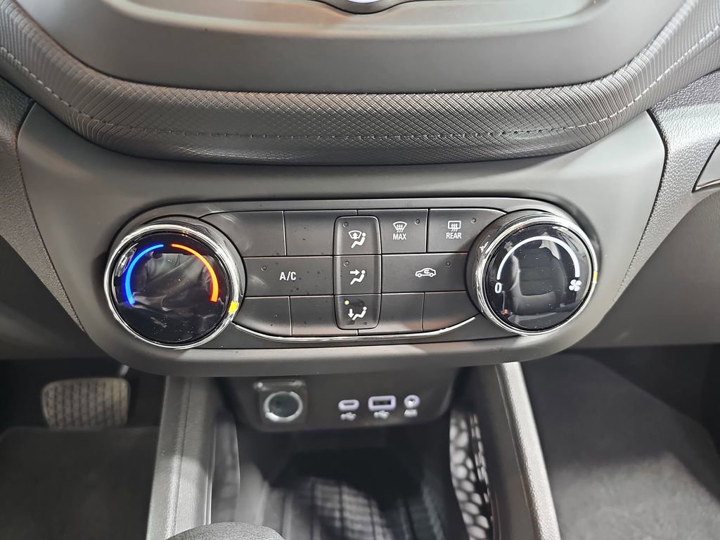 Certified 2023 Chevrolet TrailBlazer LS image 28