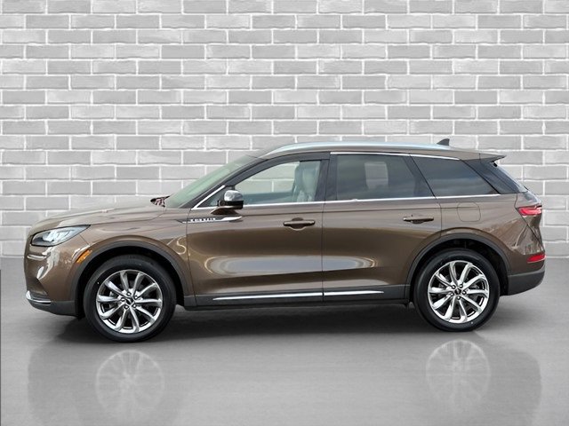 Used 2022 Lincoln Corsair AWD w/ Premium Package image 4