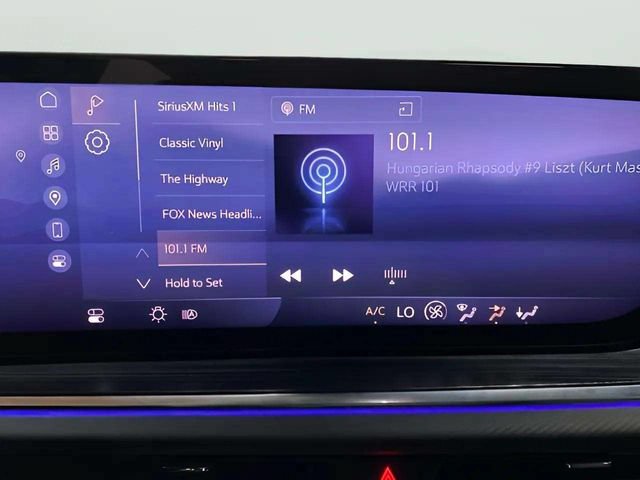 Used 2024 Buick Envision Preferred AWD/4WD image 43