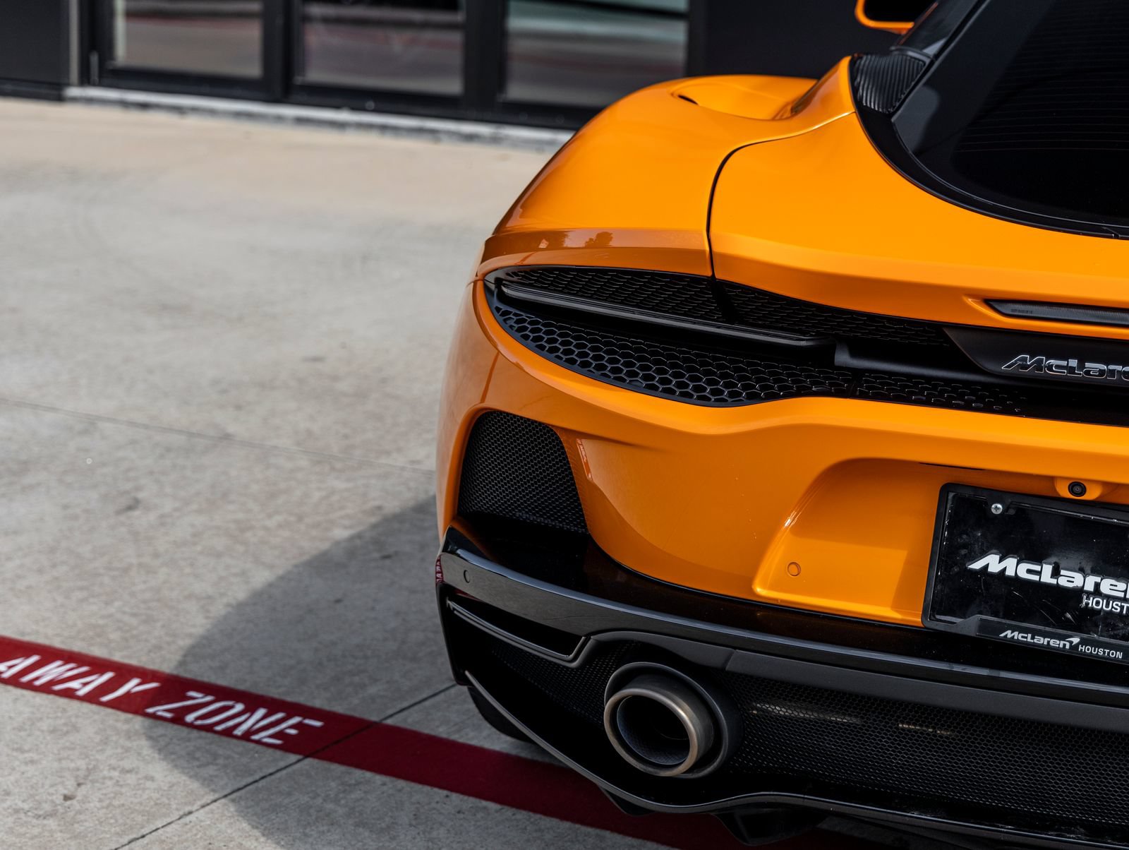 Used 2022 McLaren GT RWD image 12
