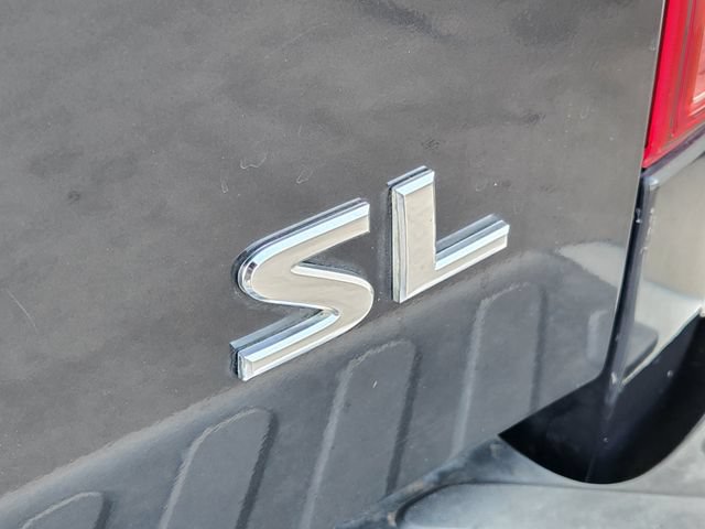 Used 2015 Nissan Frontier SL RWD image 9
