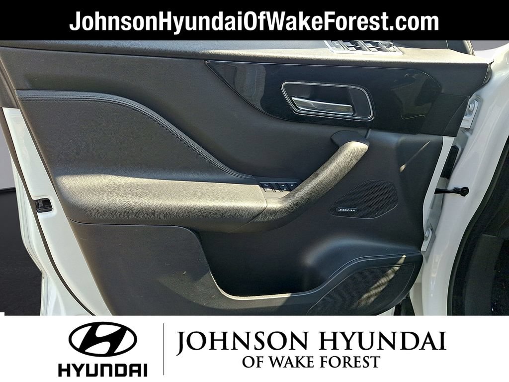 Used 2020 Jaguar F-PACE Premium AWD/4WD image 10