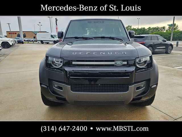 Used 2025 Land Rover Defender 110 V8 AWD/4WD image 3