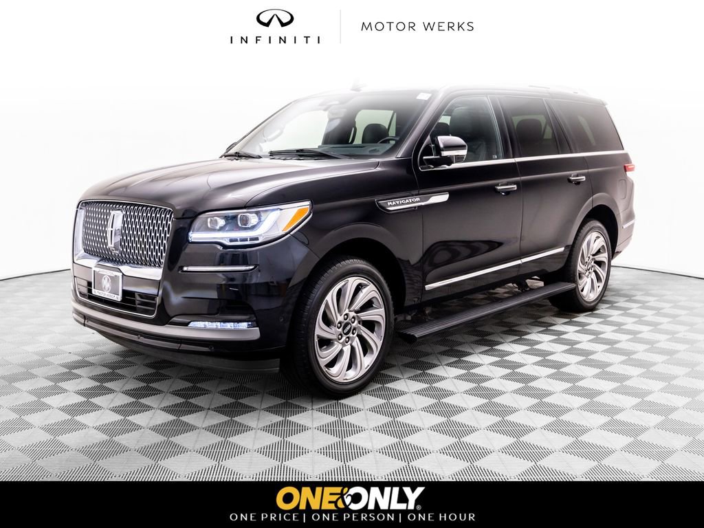 Used 2024 Lincoln Navigator Reserve image 1