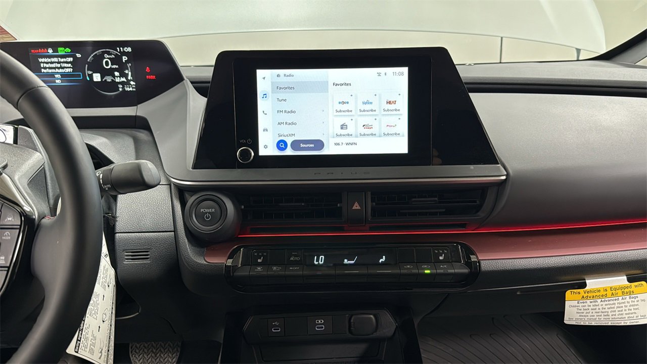 Used 2025 Toyota Prius XSE image 10