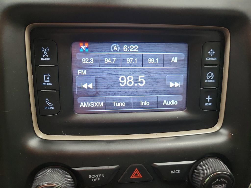 Used 2014 Jeep Grand Cherokee Laredo w/ Quick Order Package 23E image 38