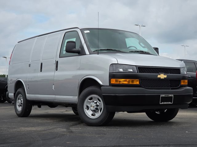 New 2026 Chevrolet Express 2500 w/ Driver Convenience Package RWD image 2