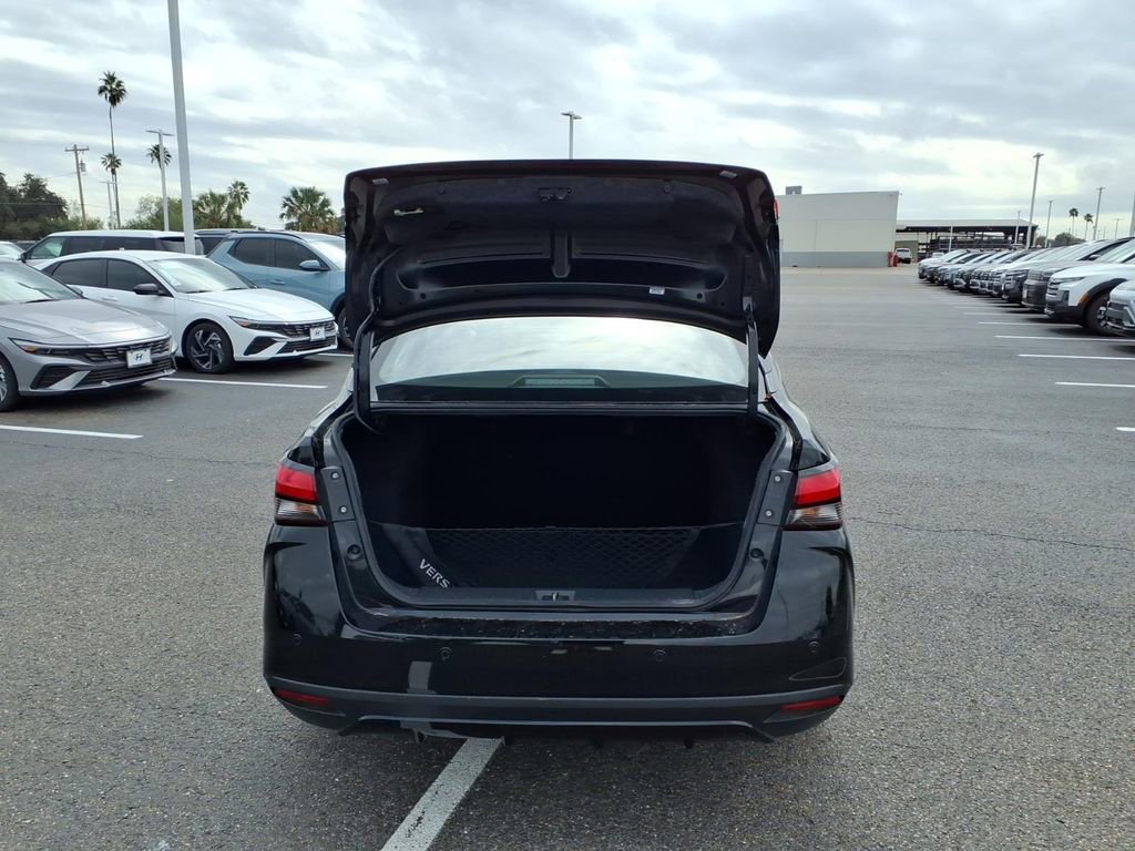 Used 2024 Nissan Versa S w/ Trunk Package image 20