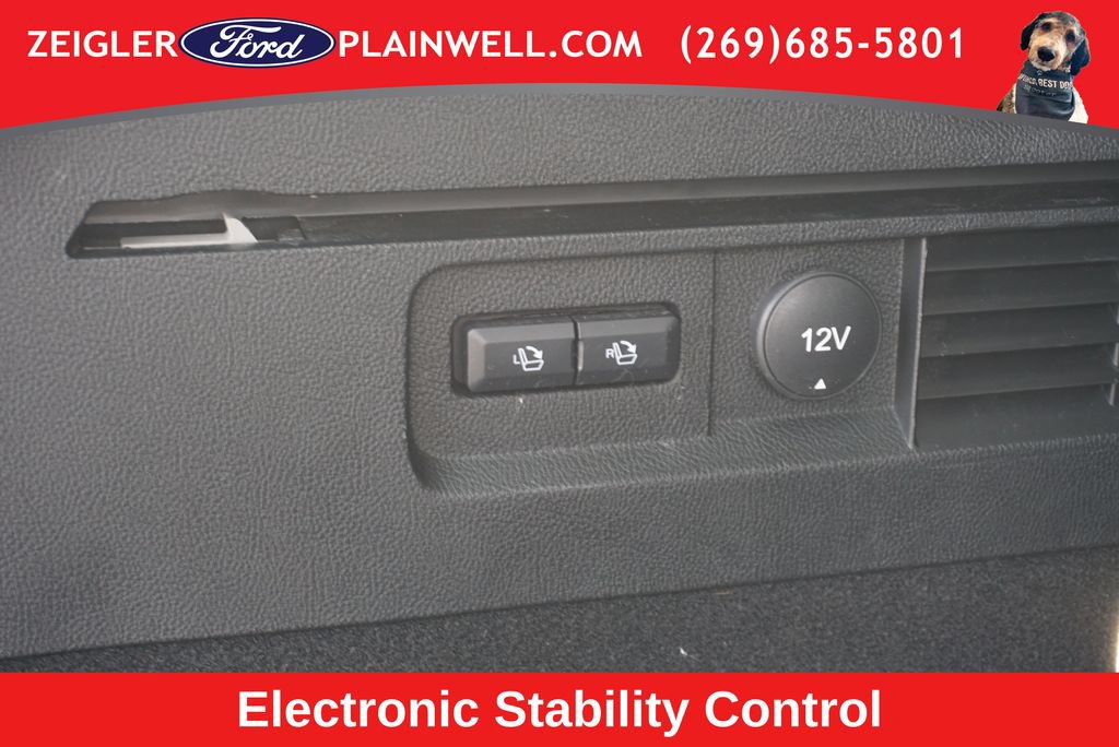 Used 2022 Lincoln Nautilus AWD w/ Premium Package image 12