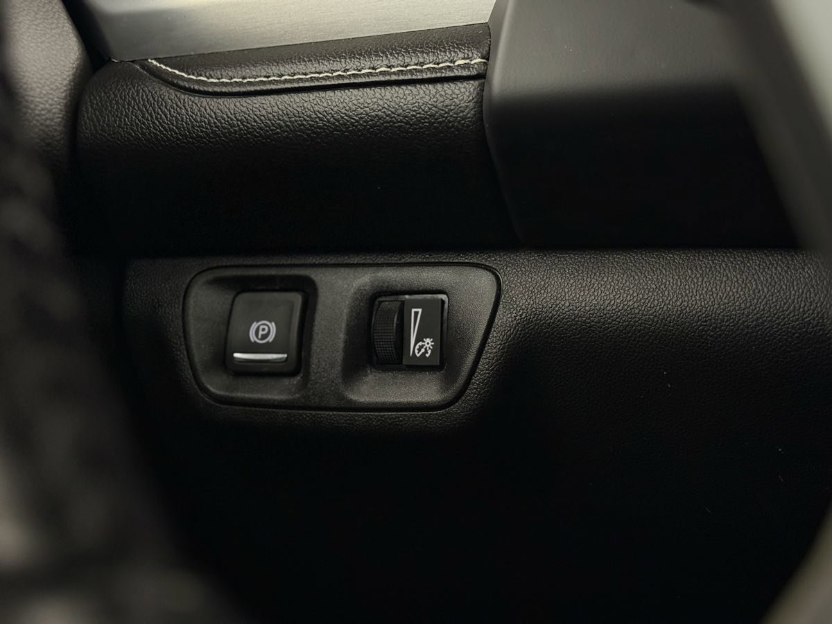 Used 2020 GMC Acadia SLE image 36