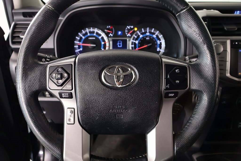 Used 2016 Toyota 4Runner image 3
