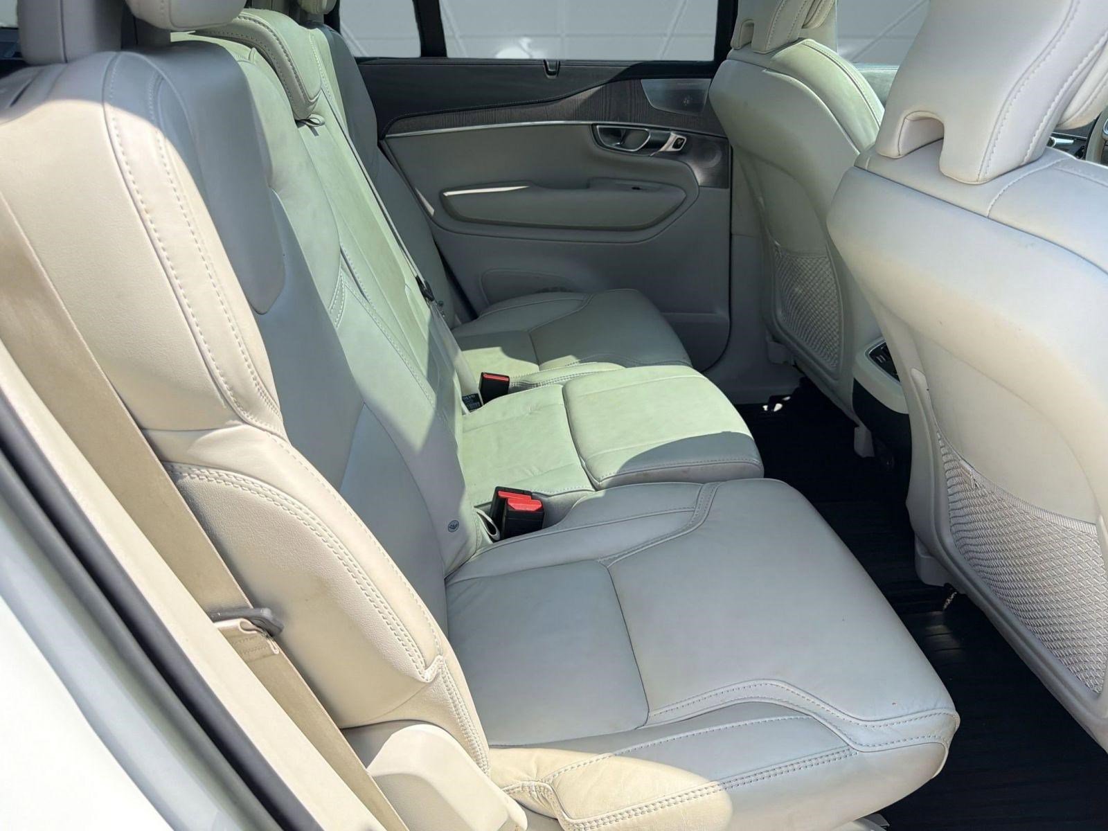 Certified 2023 Volvo XC90 B6 Ultimate w/ Lounge Package AWD/4WD image 29