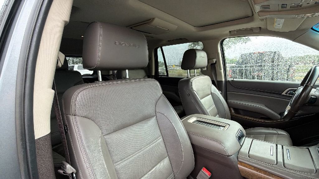 Used 2019 GMC Yukon Denali w/ Denali Ultimate Package AWD/4WD image 39