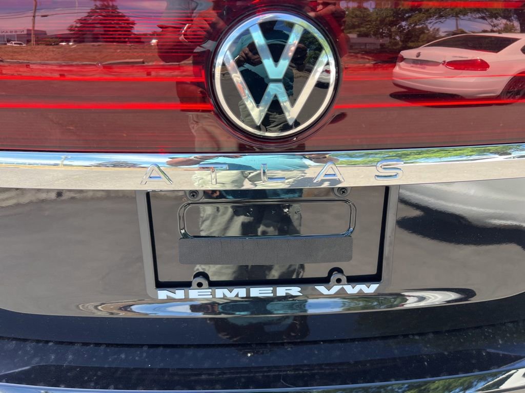 New 2026 Volkswagen Atlas SE image 8