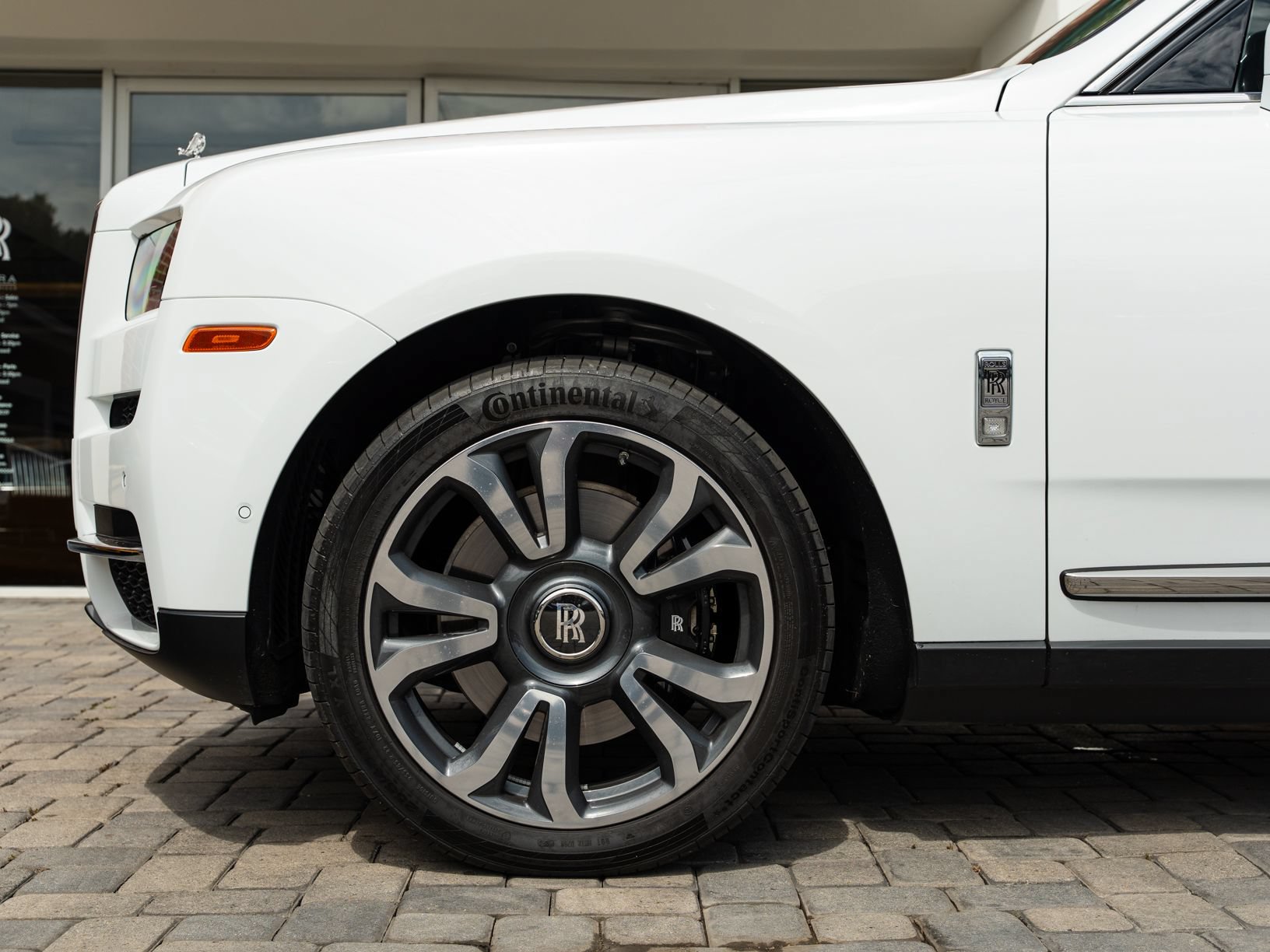Certified 2024 Rolls-Royce Cullinan w/ Cullinan Package AWD/4WD image 12