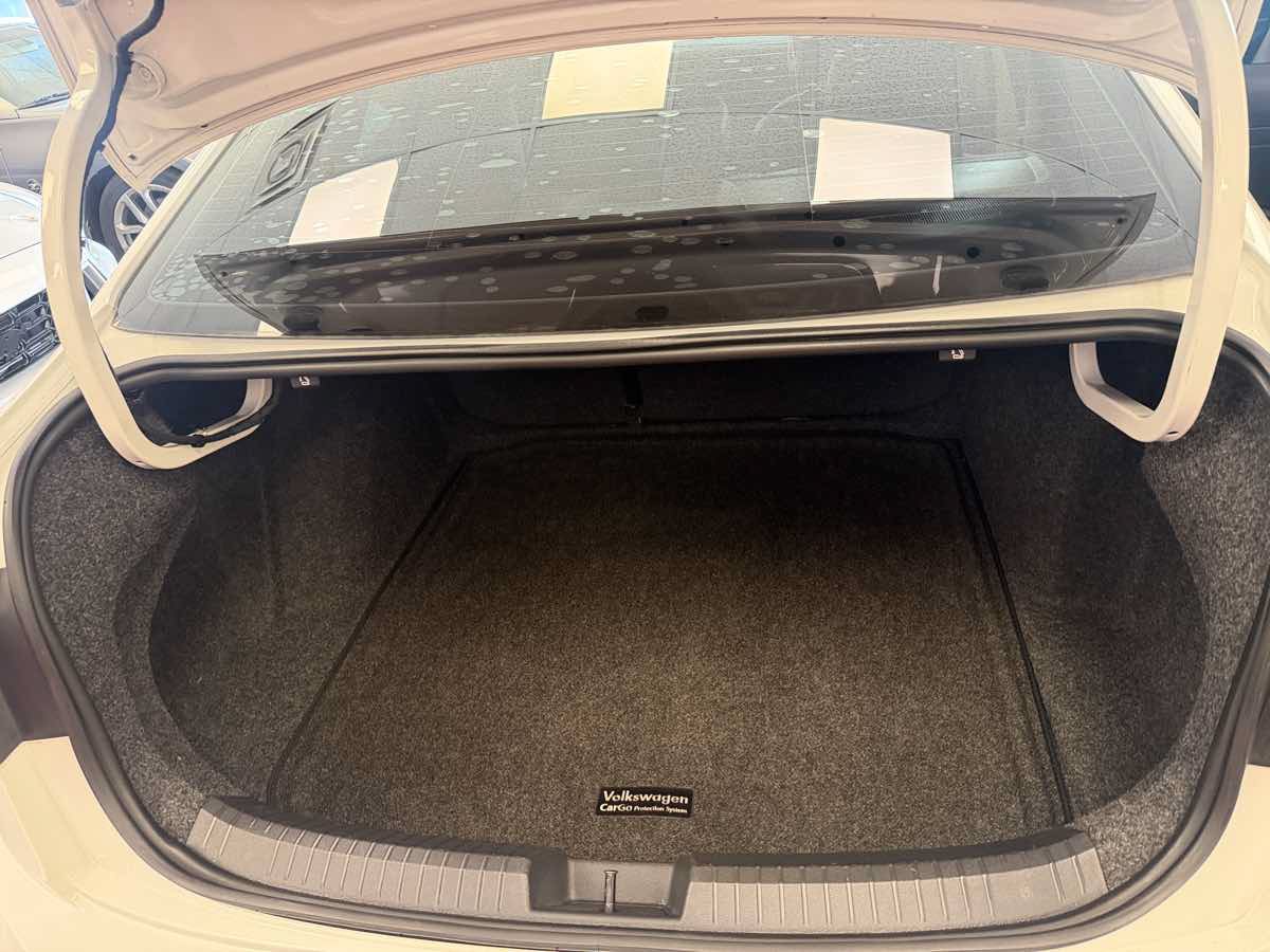Used 2019 Volkswagen Jetta SE FWD image 14