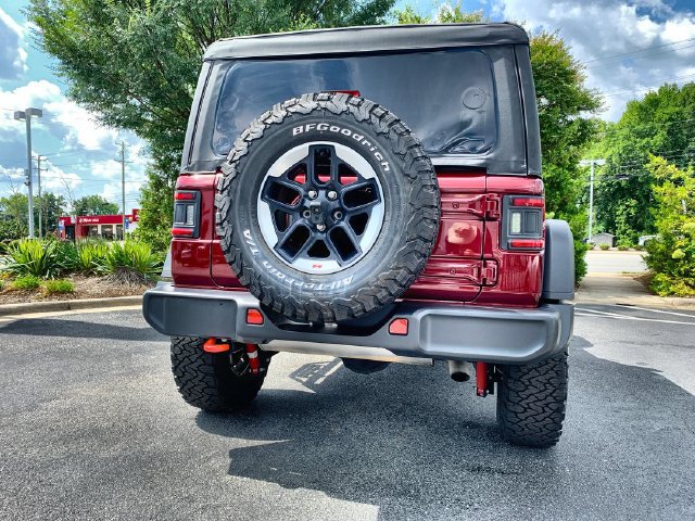 Used 2022 Jeep Wrangler Unlimited Rubicon w/ Cold Weather Group AWD/4WD image 7