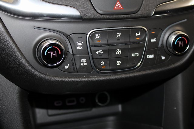 Used 2020 Chevrolet Equinox LT image 18