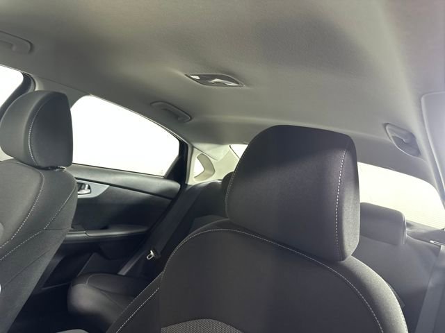 Used 2023 Kia Forte LXS w/ LXS Technology Package image 12