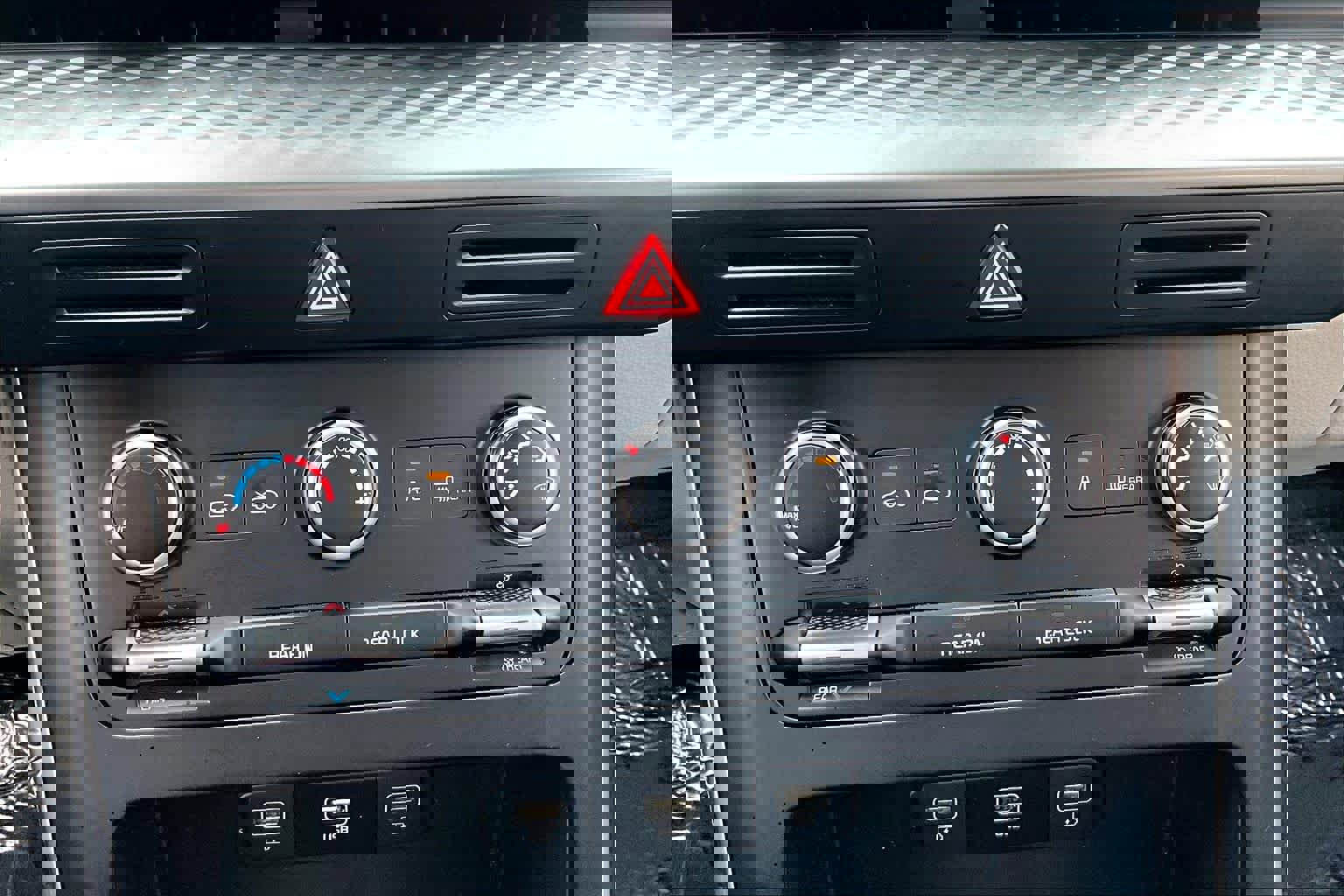 Used 2024 Kia Carnival LX image 31